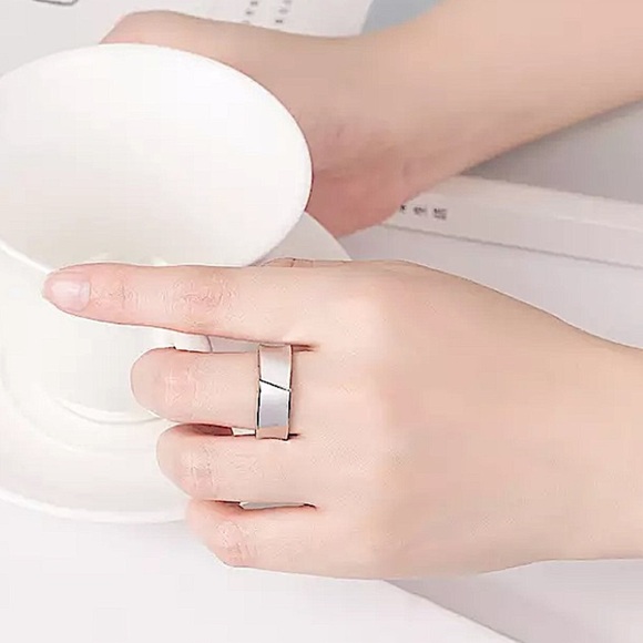 Sterling Silver Square Irregular Resizable Ring - Picture 4 of 5